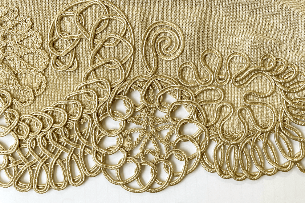 コード刺繍レース